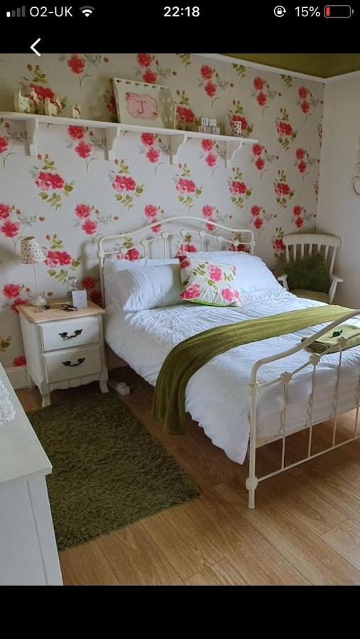 Ballyginniff Farm House Крумлин Экстерьер фото